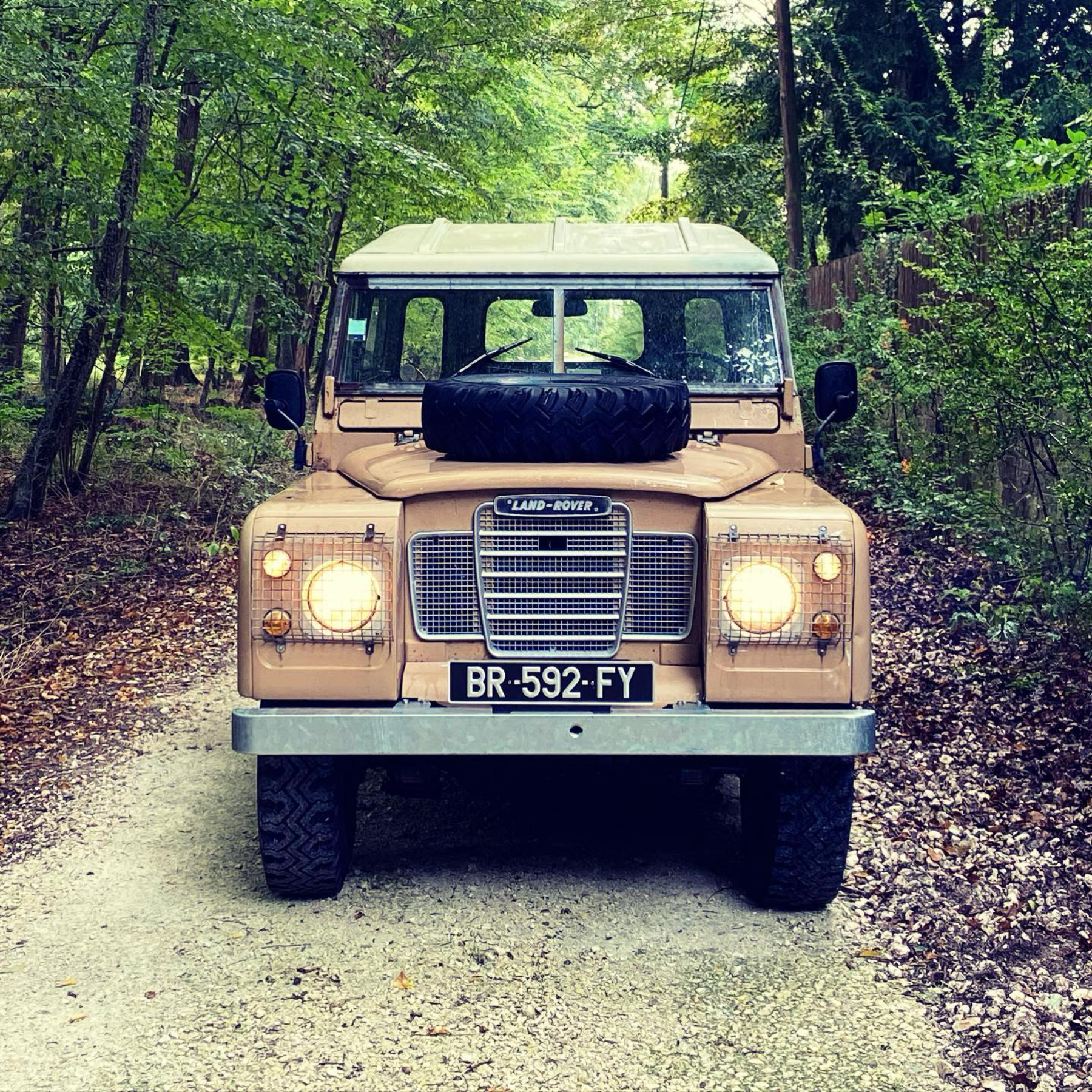 Land Rover barbizon automobile club